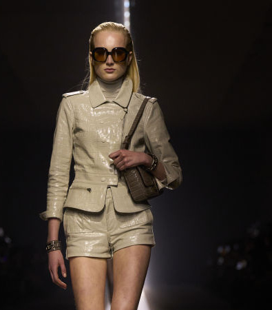 Η glam sexy chic εποχή συνεχίζεται στη συλλογή FW '24 του Tom Ford