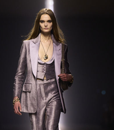 Η glam sexy chic εποχή συνεχίζεται στη συλλογή FW '24 του Tom Ford