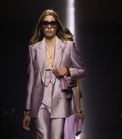 Η glam sexy chic εποχή συνεχίζεται στη συλλογή FW '24 του Tom Ford