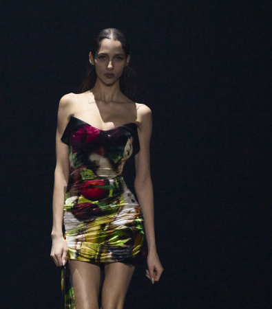 Mugler FW '24: Ένα show-υπέρθεαμα θεατρικότητας και καινοτομίας