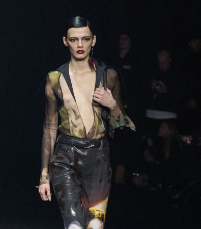 Mugler FW '24: Ένα show-υπέρθεαμα θεατρικότητας και καινοτομίας