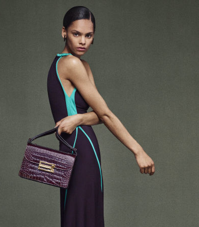 Η συλλογή της Victoria Beckham Resort '25 είναι μια ανάσα φρέσκου αέρα στον κόσμο της μόδας