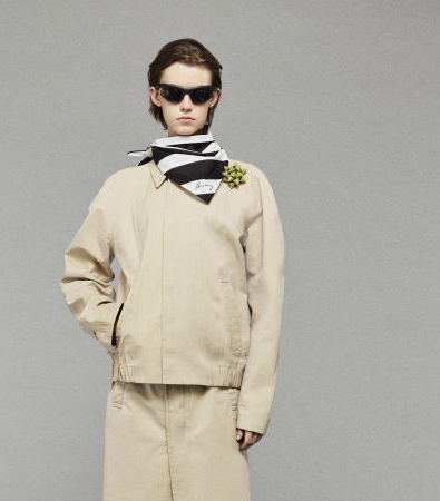 Η συλλογή Burberry Resort '25 φέρνει έναν ανανεωμένο αέρα στα κλασικά trenchcoat
