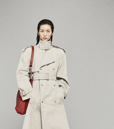 Η συλλογή Burberry Resort '25 φέρνει έναν ανανεωμένο αέρα στα κλασικά trenchcoat