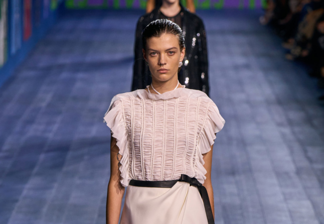 Οι «θεές» του Dior στην haute couture συλλογή FW 24/25 γιορτάζουν τη δύναμη του αθλητισμού από την αρχαιότητα μέχρι σήμερα