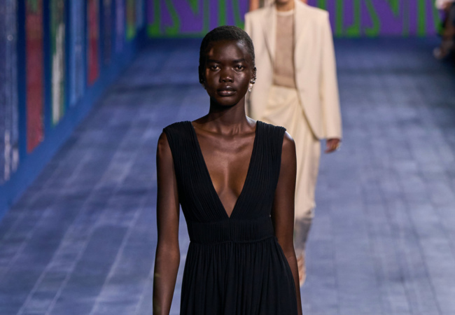 Οι «θεές» του Dior στην haute couture συλλογή FW 24/25 γιορτάζουν τη δύναμη του αθλητισμού από την αρχαιότητα μέχρι σήμερα
