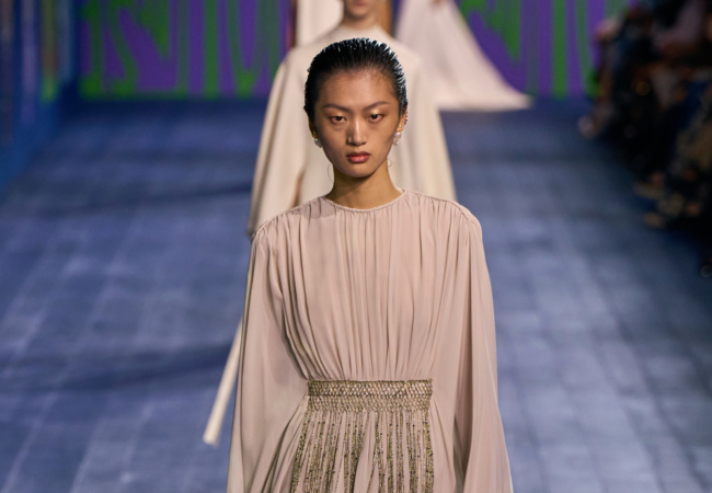 Οι «θεές» του Dior στην haute couture συλλογή FW 24/25 γιορτάζουν τη δύναμη του αθλητισμού από την αρχαιότητα μέχρι σήμερα