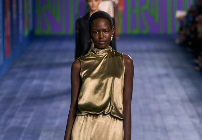Οι «θεές» του Dior στην haute couture συλλογή FW 24/25 γιορτάζουν τη δύναμη του αθλητισμού από την αρχαιότητα μέχρι σήμερα