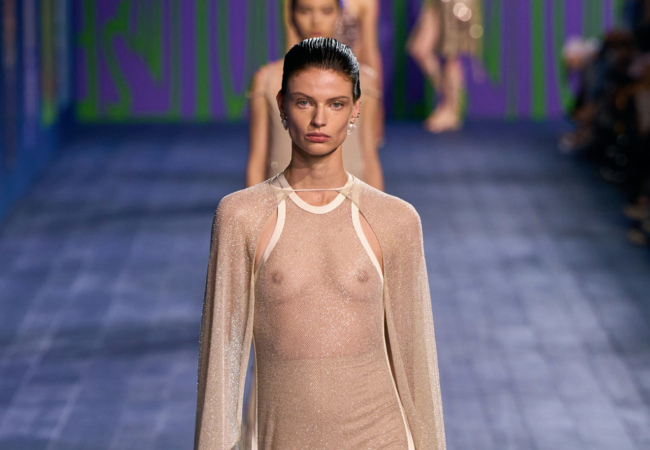 Οι «θεές» του Dior στην haute couture συλλογή FW 24/25 γιορτάζουν τη δύναμη του αθλητισμού από την αρχαιότητα μέχρι σήμερα