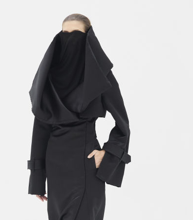 Jean Paul Gaultier Couture F'24: Draping και γεωμετρικές φιγούρες βγαλμένες από ταινία επιστημονικής φαντασίας