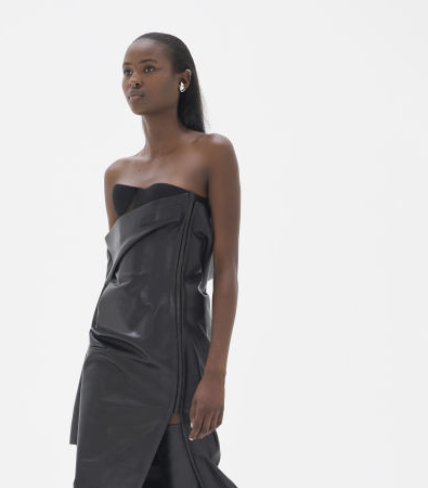 Jean Paul Gaultier Couture F'24: Draping και γεωμετρικές φιγούρες βγαλμένες από ταινία επιστημονικής φαντασίας