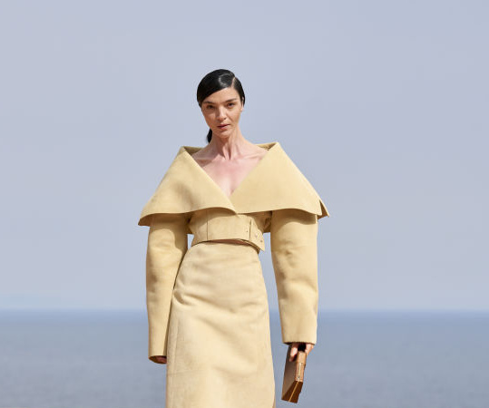 «La Casa»: Η νέα FW'24 συλλογή του Jacquemus για τα 15 χρόνια
