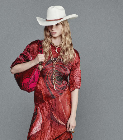 Ο Fausto Puglisi γιορτάζει την κληρονομιά του Roberto Cavalli στη συλλογή Resort '25