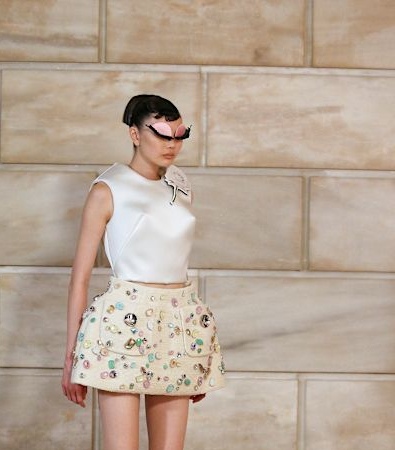 Η FW'24 συλλογή του Marc Jacobs είναι γεμάτη από παιδικότητα και ανεμελιά