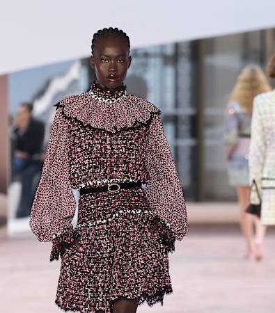 Chanel HC SS'25: Ένα σενάριο-ωδή στο φως και στο σκοτάδι