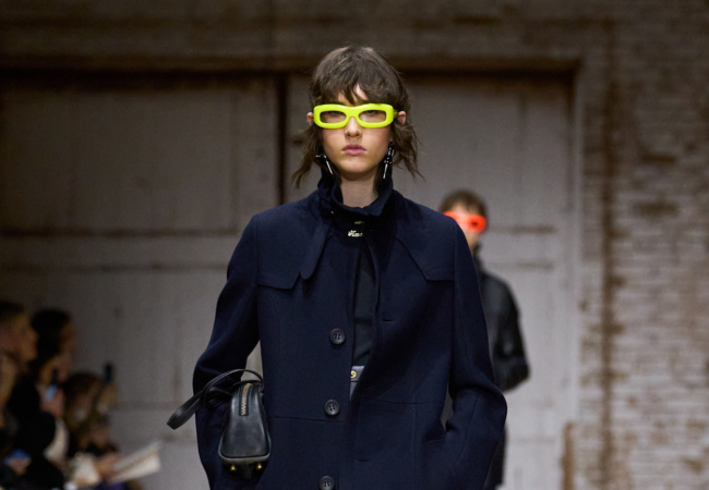 Coach FW '25: Ανάμεσα στο Grunge και το Vintage Glamour