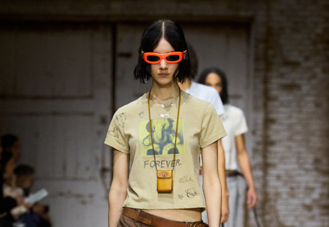 Coach FW '25: Ανάμεσα στο Grunge και το Vintage Glamour