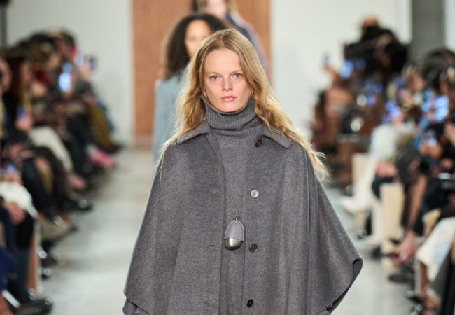 Michael Kors FW '25: Ευελιξία και λειτουργικότητα για όλες τις εποχές