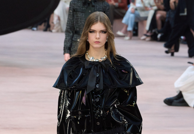 Chanel FW '25: Μετάβαση στη νέα εποχή του Matthieu Blazy